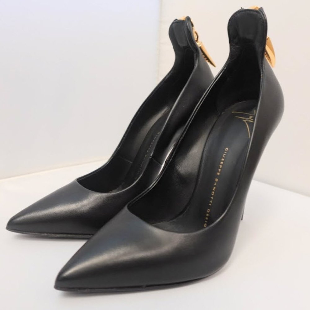 Giuseppe Zanotti Zip Horn Pump